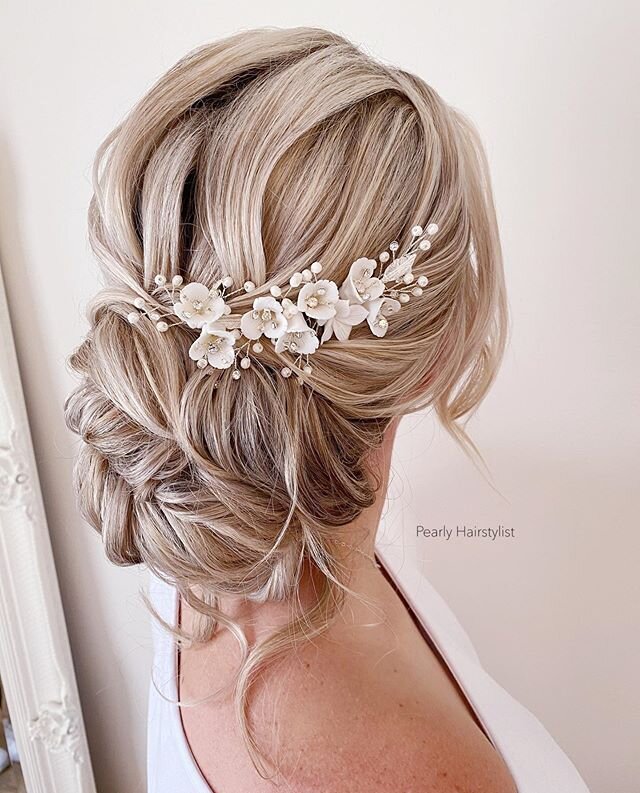 Sale ends in 2 days
10% off all accessories + free shipping within Australia. .
Hair and accessories by @pearly.hairstylist .
#modernhair 
#hair #ootd #hairstyle #behindthechair
#bridalupdo #melbournehairstylist #hairinspo #haireducation #tonyastylis