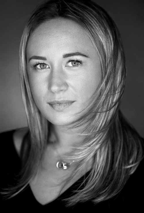 Zoe+backstage+copy-3.jpg