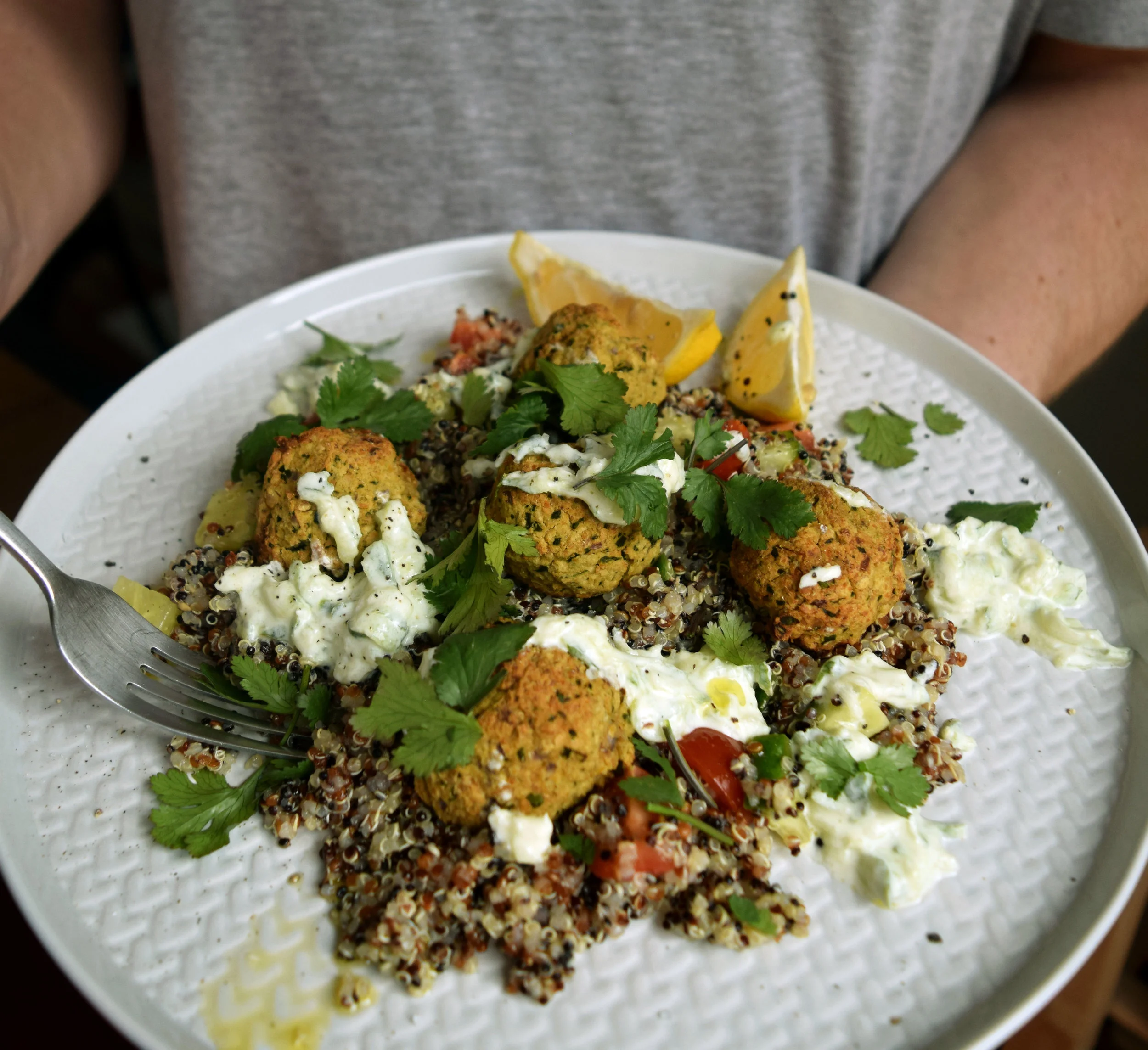 Quinoa-falafel-salad-2.jpg