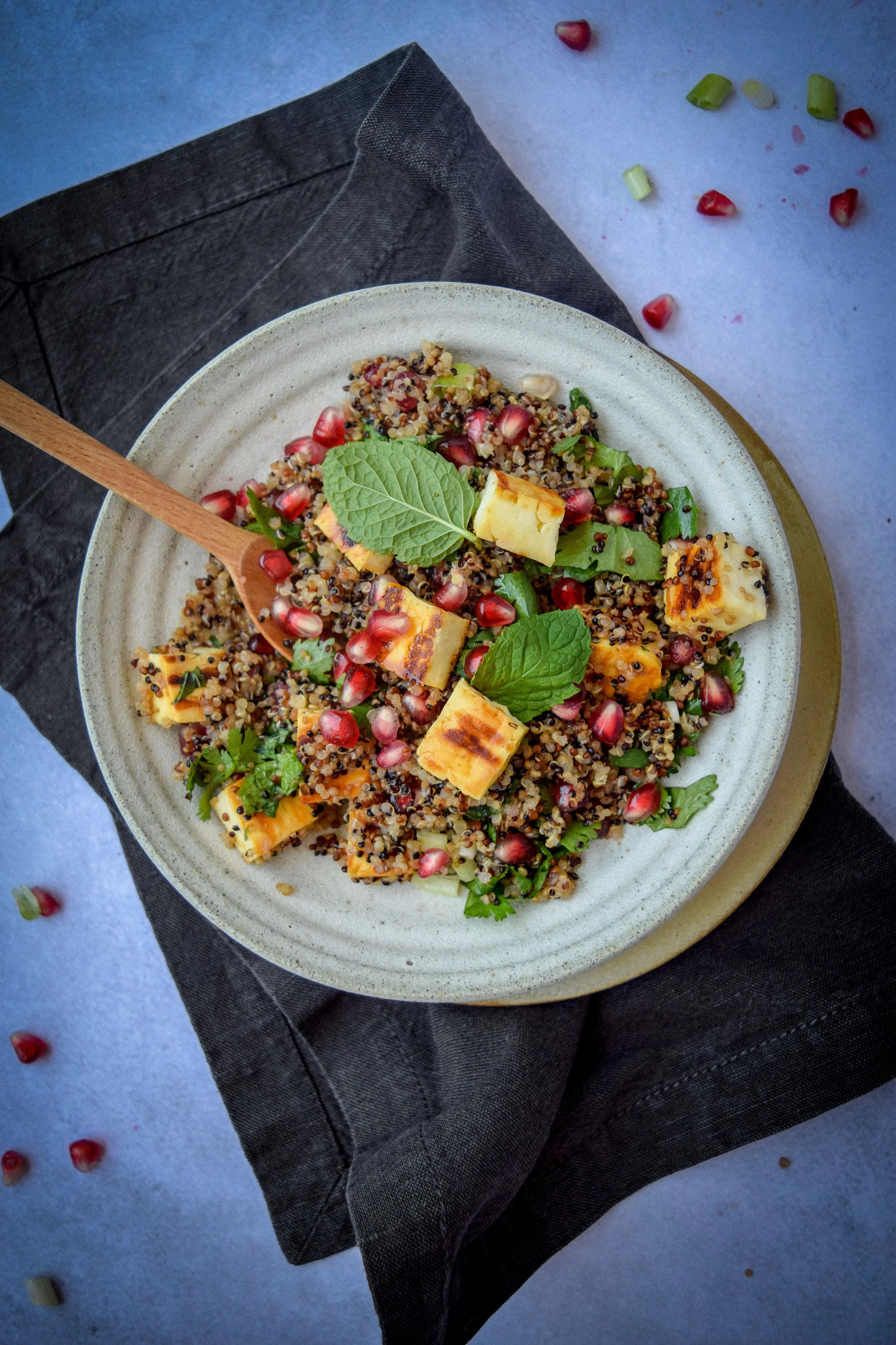 Halloumi quinoa salad_2.jpg