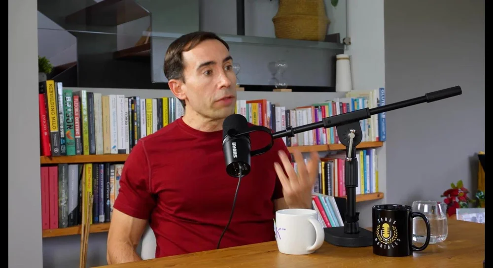 Marcos Vázquez, de Fitness Revolucionario, ante el micrófono