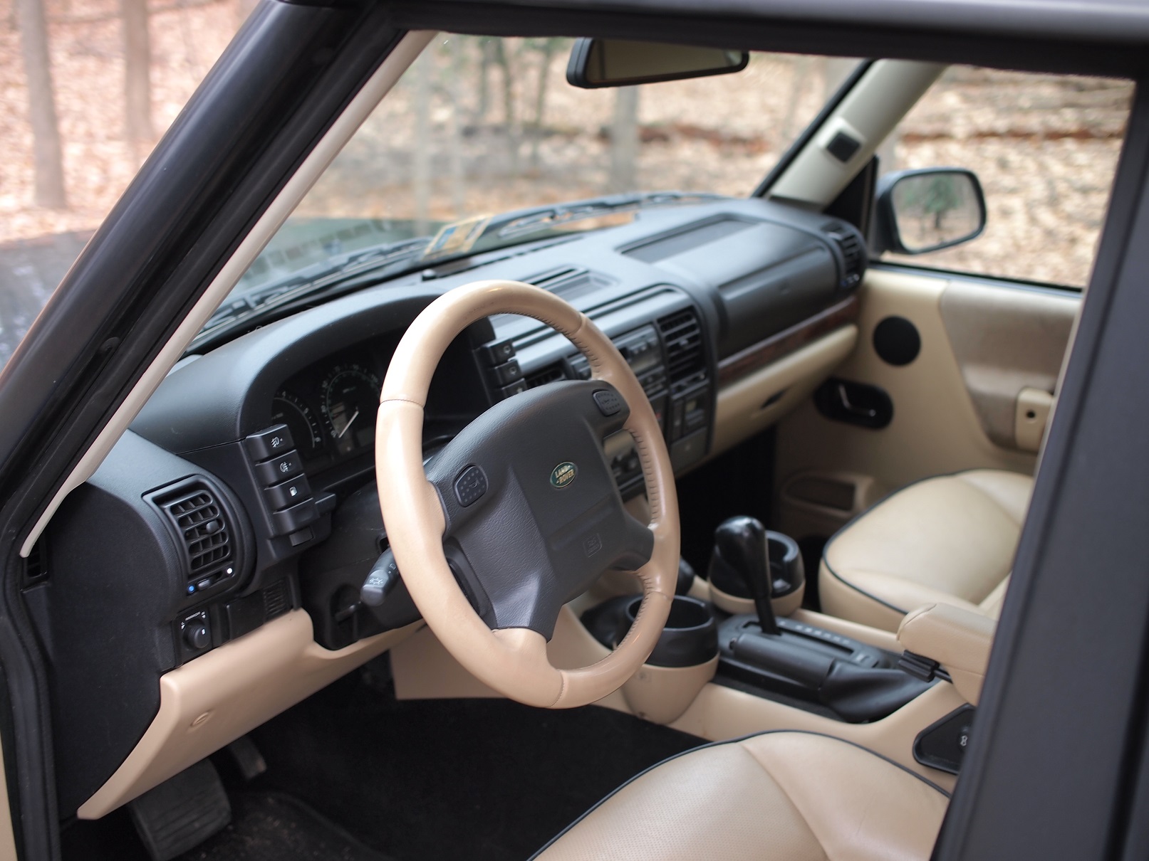 2004_Land-Rover_Discovery_SE7 (3).JPG