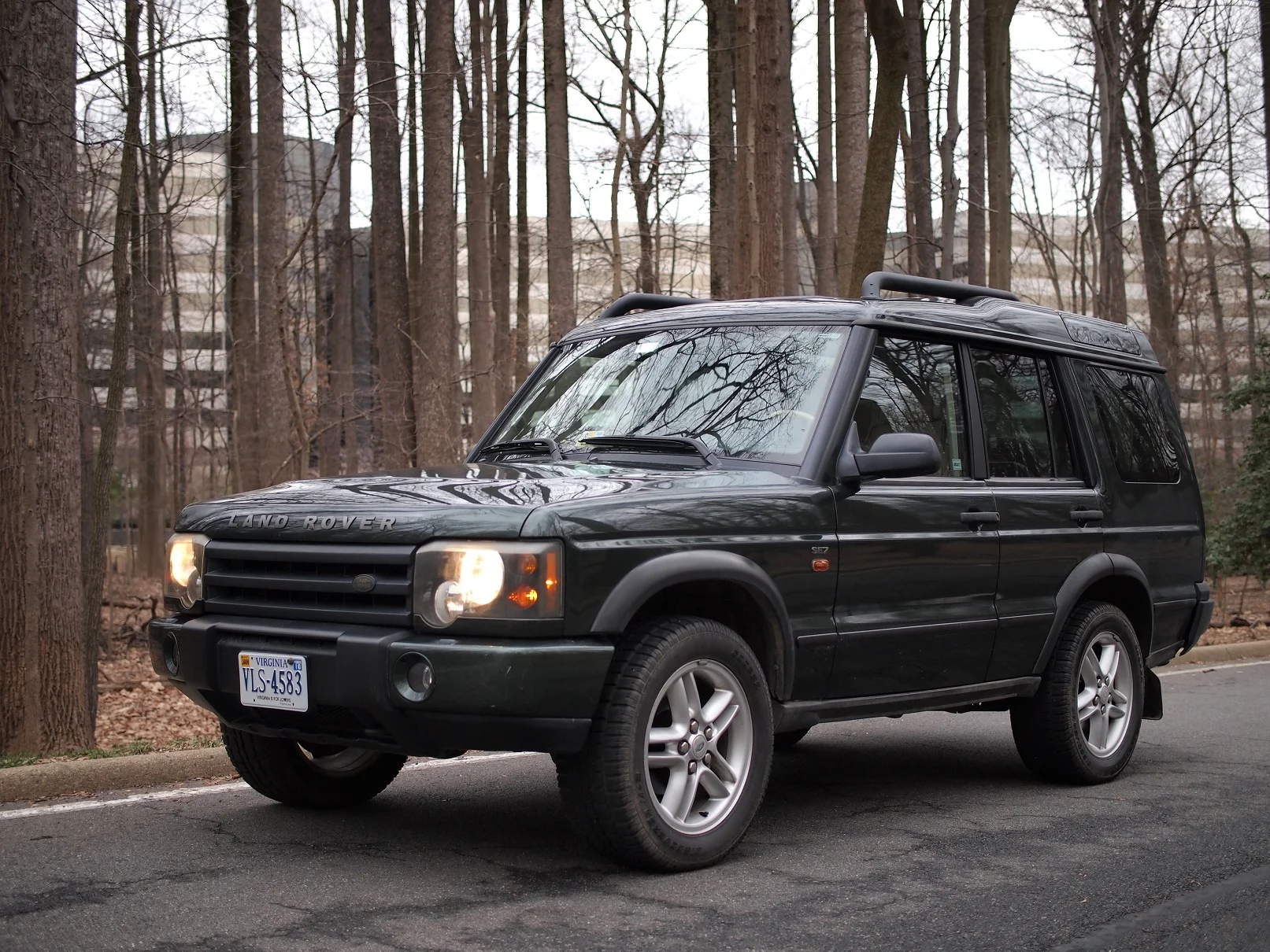2004_Land-Rover_Discovery_SE7 (1).JPG