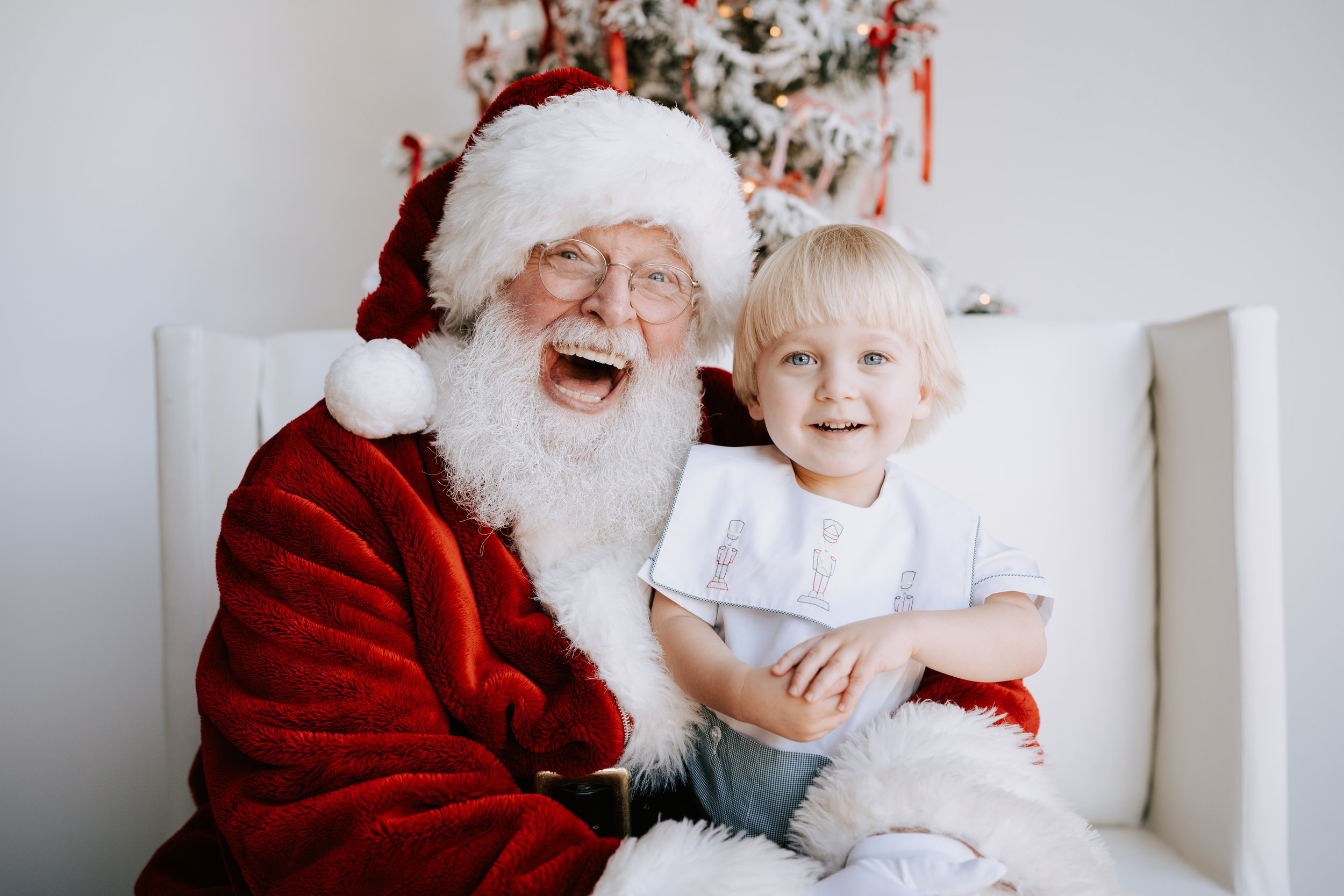 BrigetteBillupsPhotography_Santa2023_Albert-1.jpg