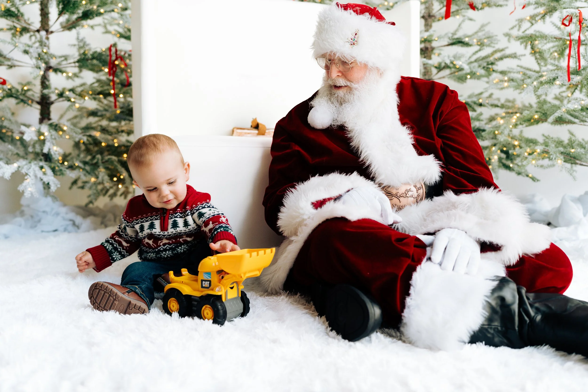 BrigetteBillupsPhotography_SantaExperience2025_Niehaus-3.jpg
