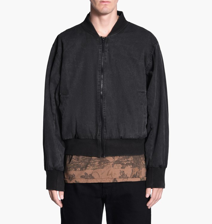 yeezy-season-4-bomber-kw4u605-215-001-bat.jpg