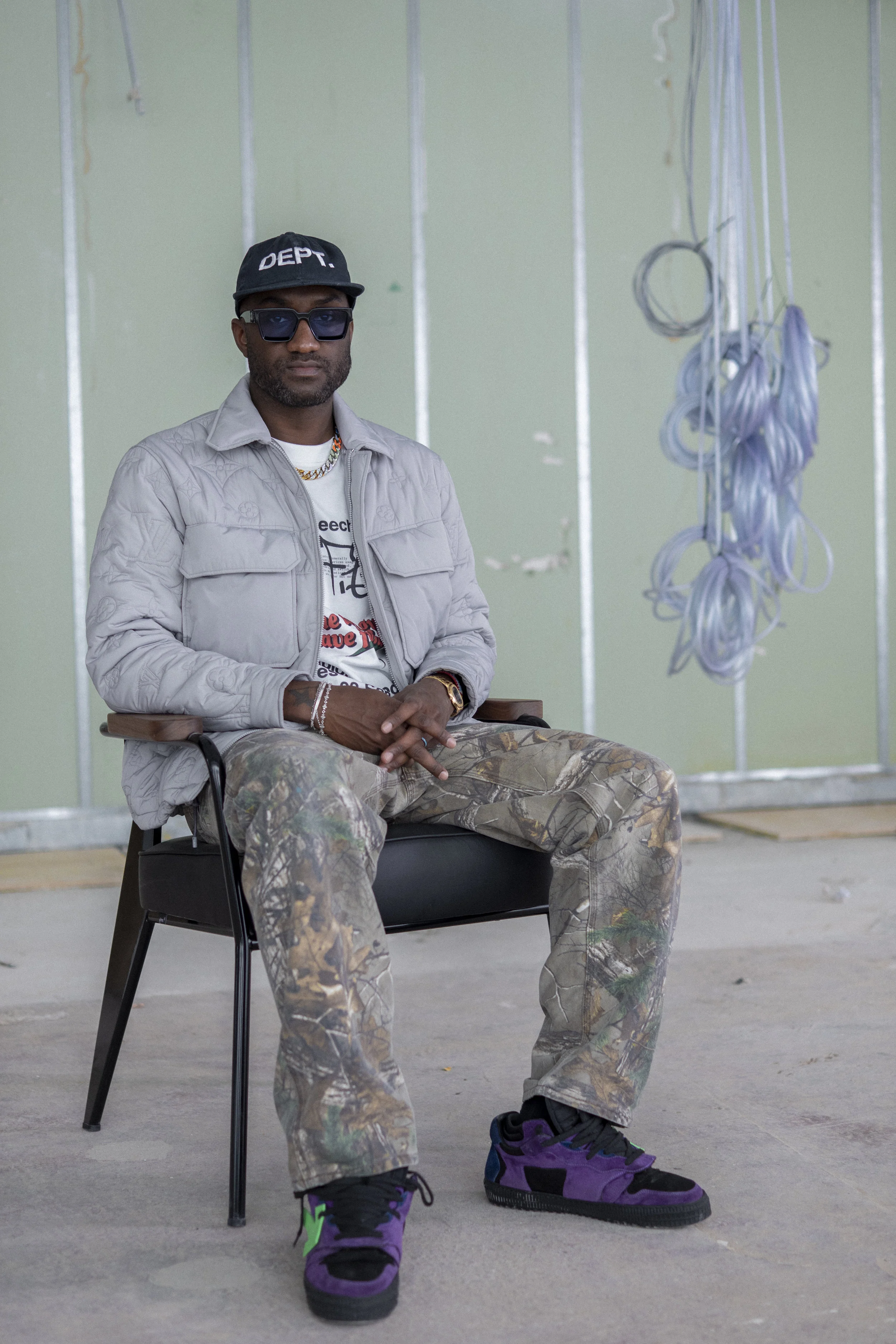 1_Virgil-Abloh_Vitra_Portrait-VA.jpg