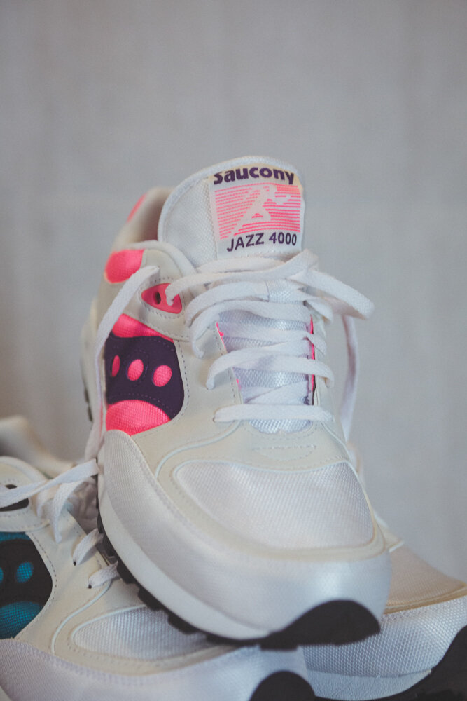 saucony jazz 4000 on feet