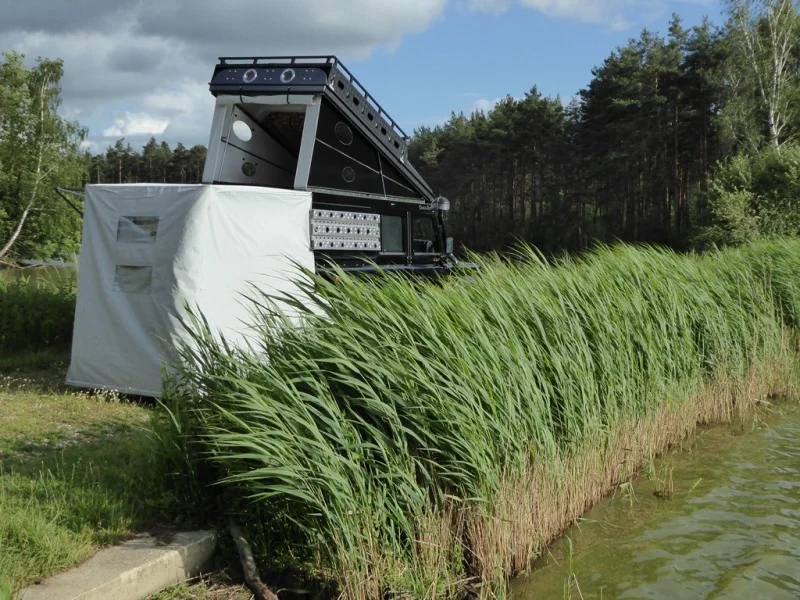 Grössere Heckzeltvariante - ideal für Nord-Reisende 