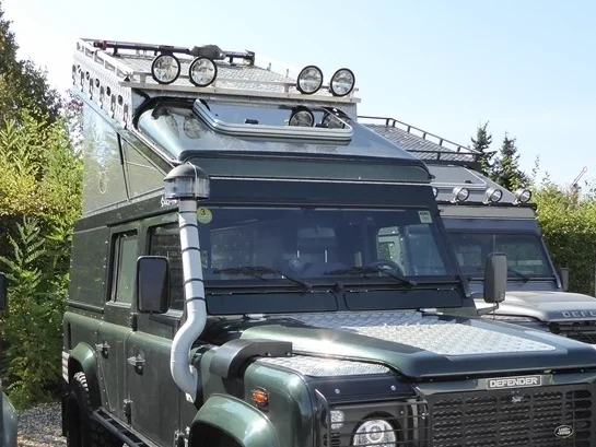 Ex-Tec_beleuchtung_dach_dachtraeger_defender_1200px.jpg