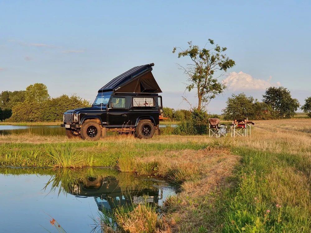 Hubdach-Klappdach-Aufstelldach-Landrover-Defender90-01.jpg