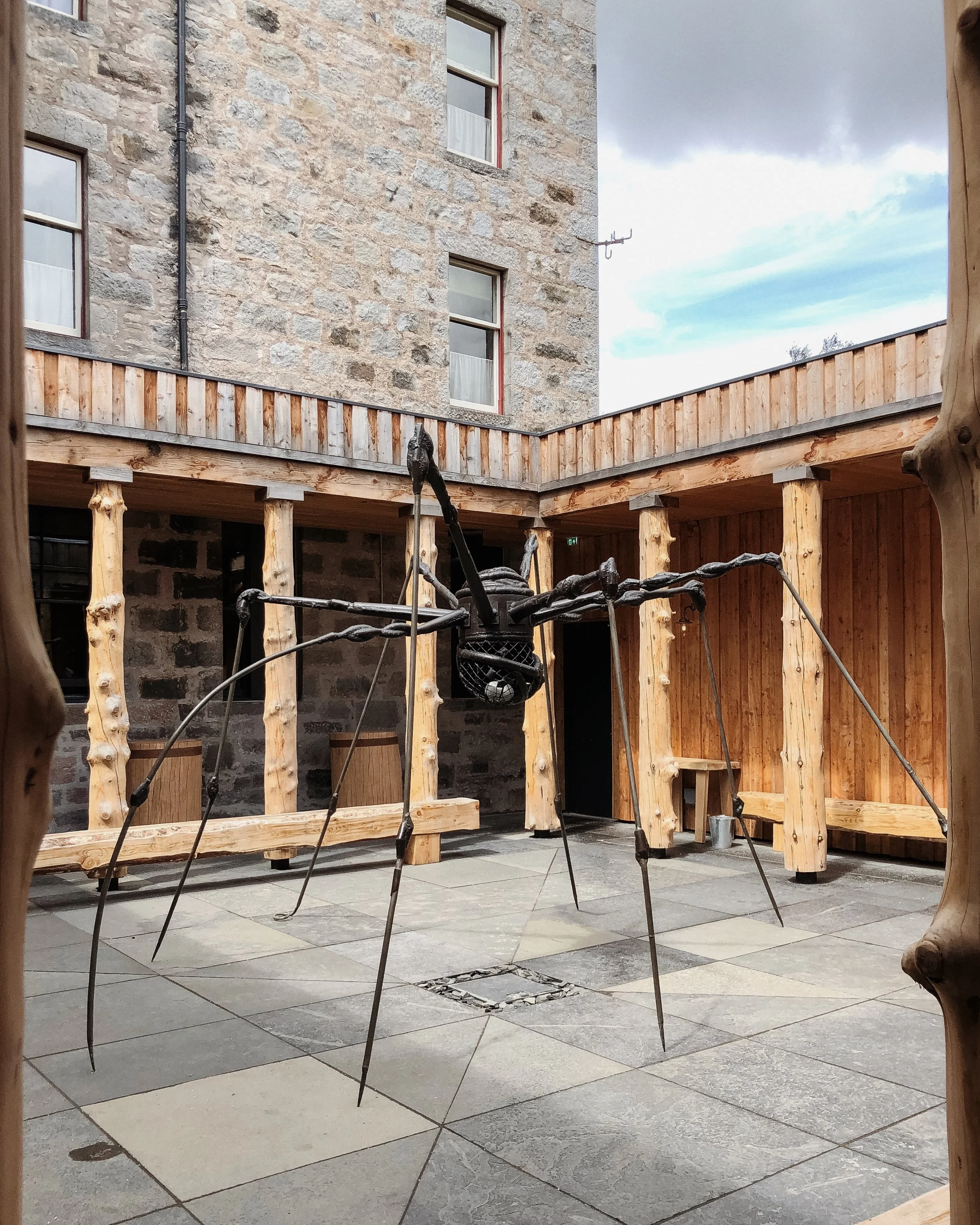 Louise Bourgeois spider in the couryard