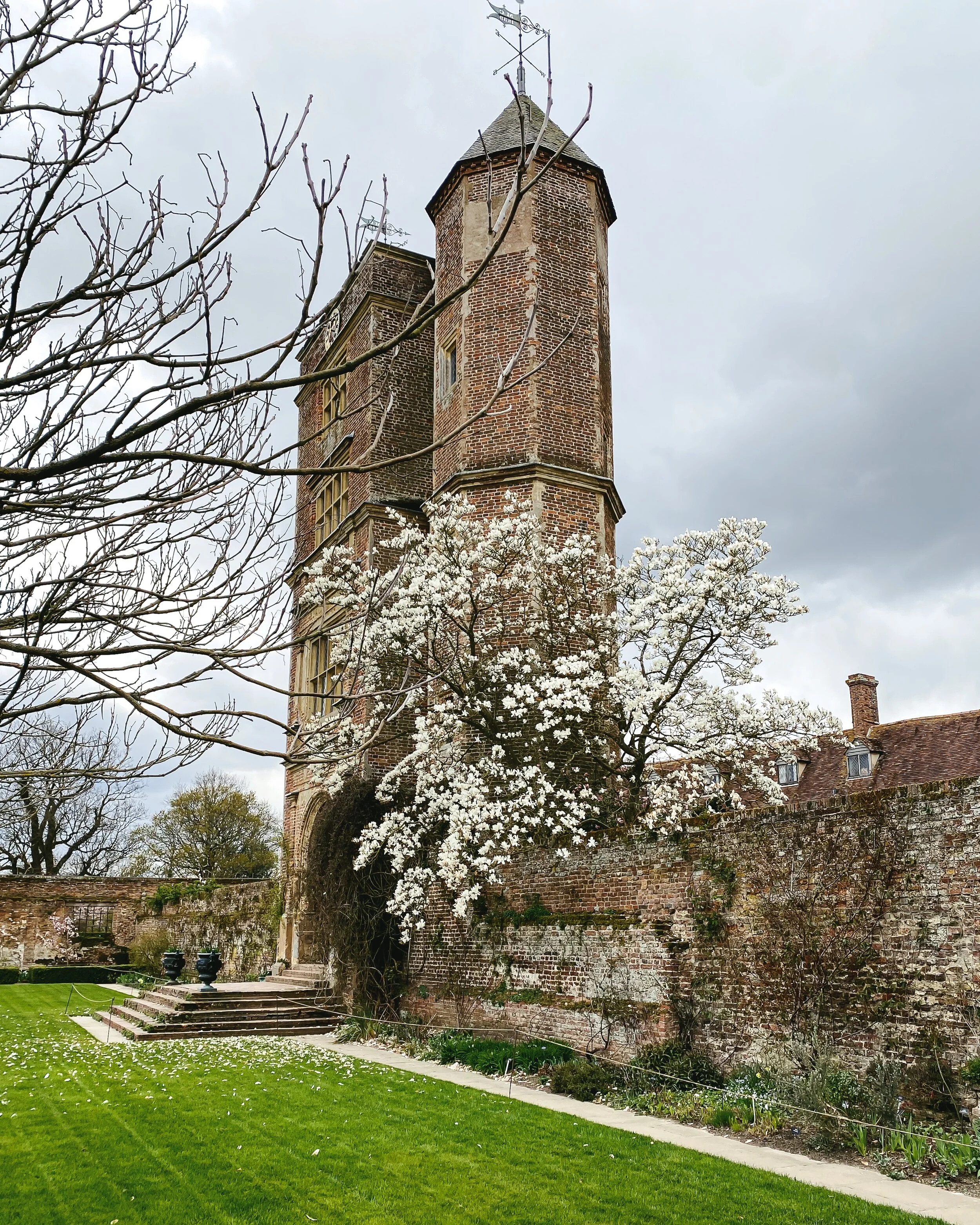 Spring at Sissinghurst — Skye O'Neill