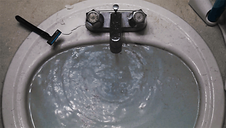 6742413_orig.gif