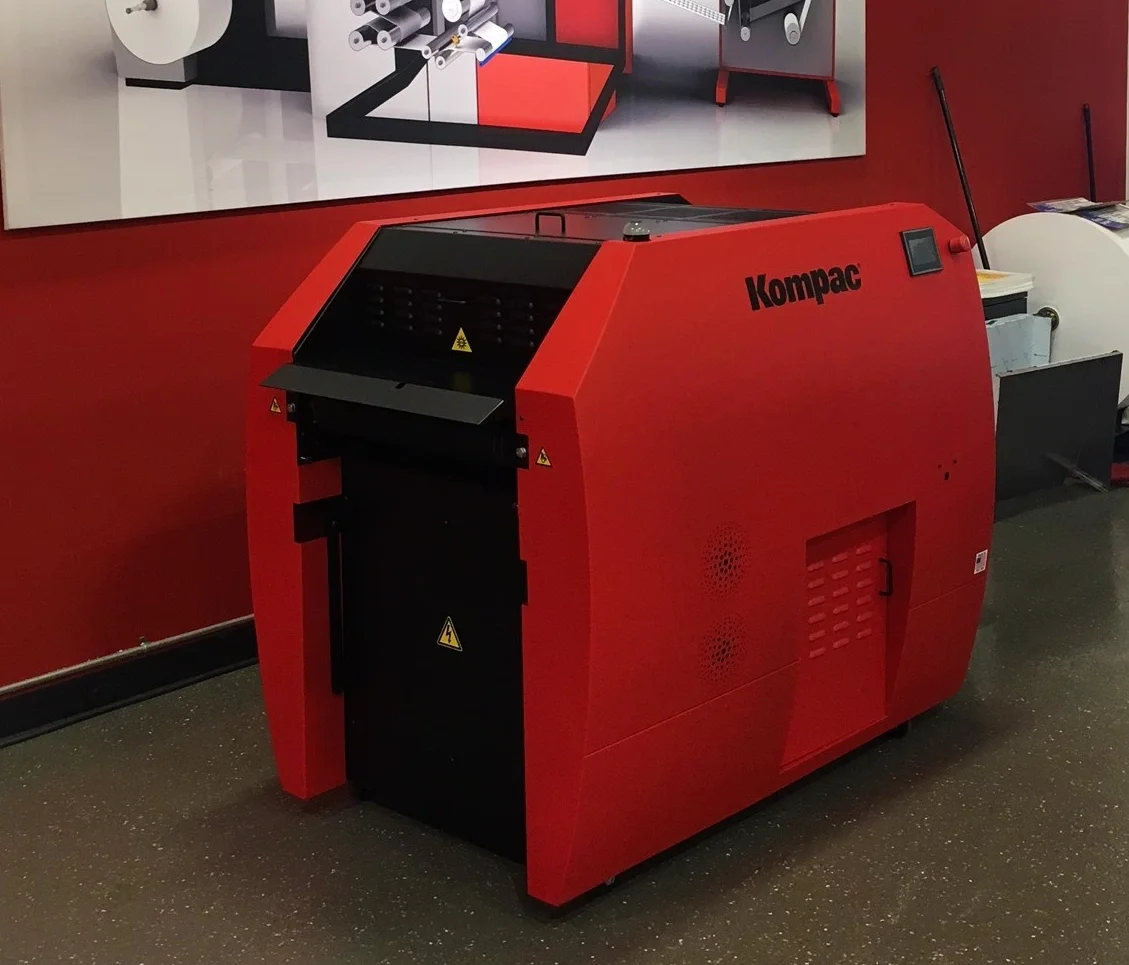 Above: Kompac EZ Koat 20 Plus in "Xeikon Red"
