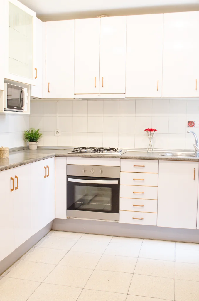 Kitchen, student apartment Barcelona