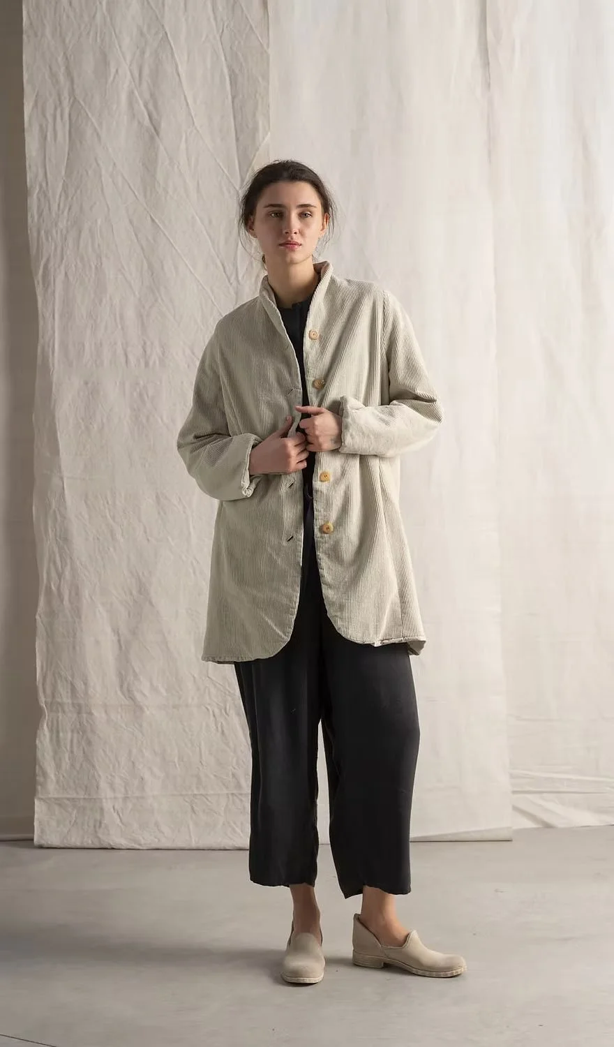 rytz-textile-kompositionen-hannoh-coat-maraika-sand.jpg