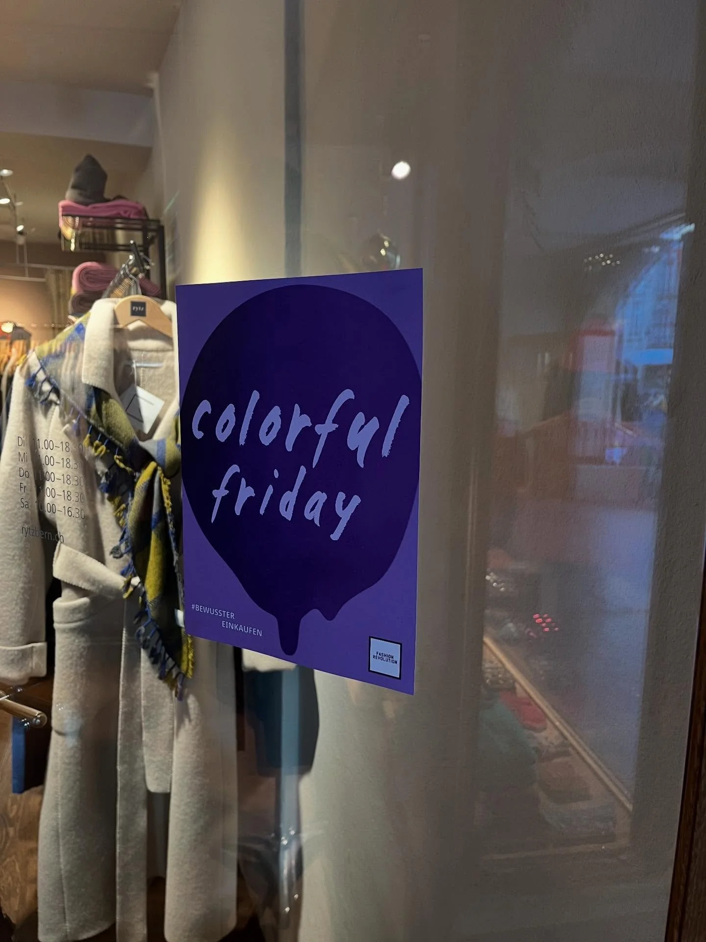 💕 Denken wir weiter, kaufen wir n&auml;her!

Auch wir beteiligen uns an der Initiative &laquo;Colorful Friday&raquo; der gemeinn&uuml;tzigen Organisation @fashionrevolution_ch dem Gegenentwurf zum Black
Friday.
Faire und nachhaltige Produktion sind 