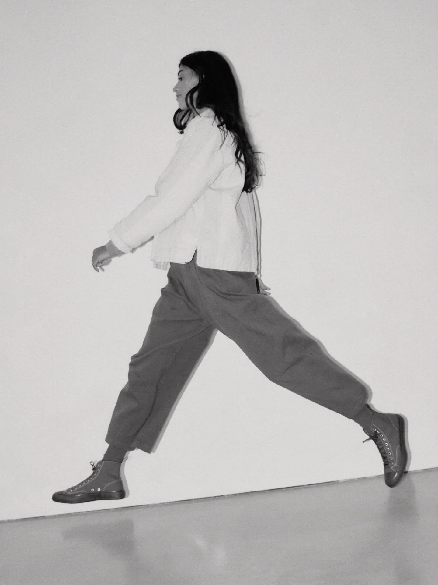 💛Wir umarmen den Fr&uuml;hling, &ouml;ffnen unsere T&uuml;ren und lassen das Licht herein. 
Raffiniert, authentisch und mit viel Wirkung &ndash; wir freuen uns auf deinen Besuch. #springstyle 
#rytybern #oldcityofbern 
💫 Wahre Sch&ouml;nheit bestim