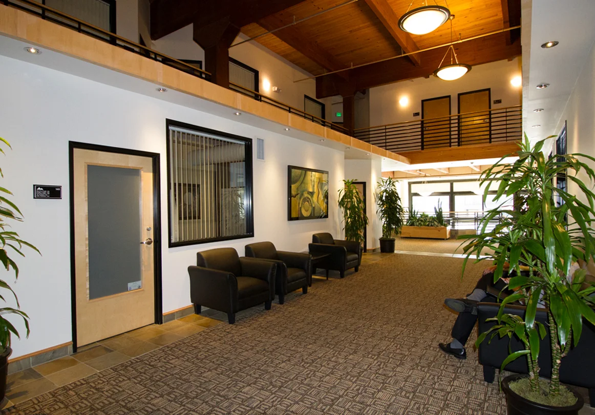 MTEVERESTBLDG-5.jpg
