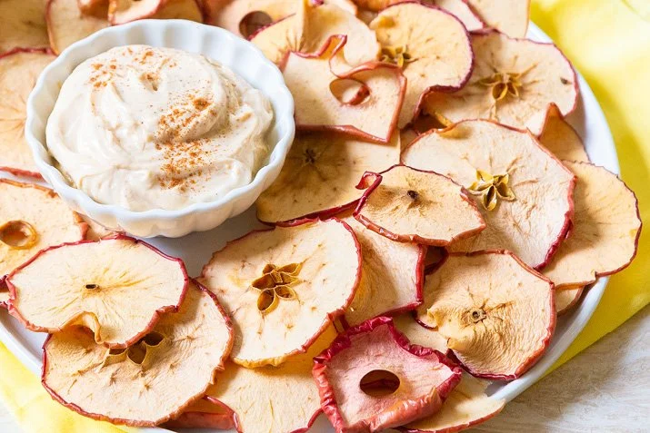 Cinnamon Apple Chips with Dip