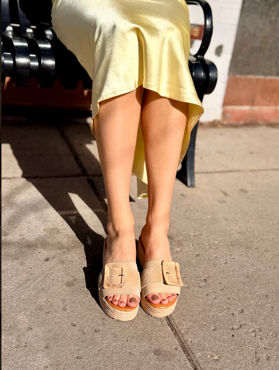 Screenshot 2026-02-26 at 13-10-28 Beckett in Arena – Two Sole Sisters.png