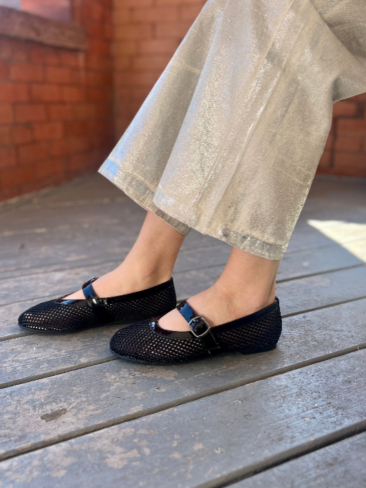 All Black Amazing Jane Mesh Flat / My Saving Grace