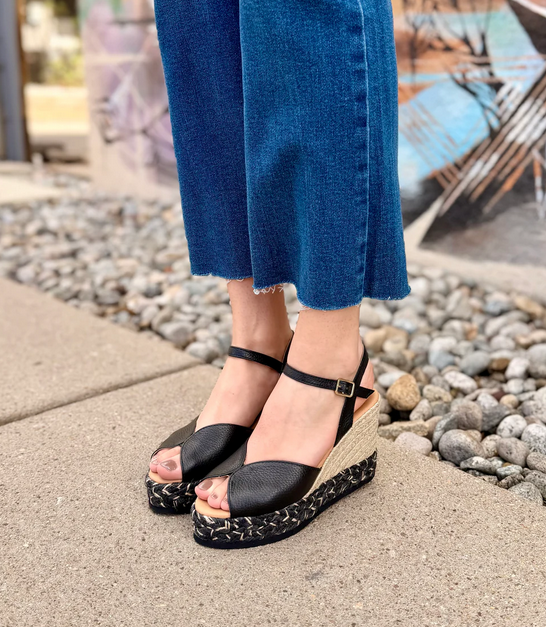 ateliers nina black / my saving grace