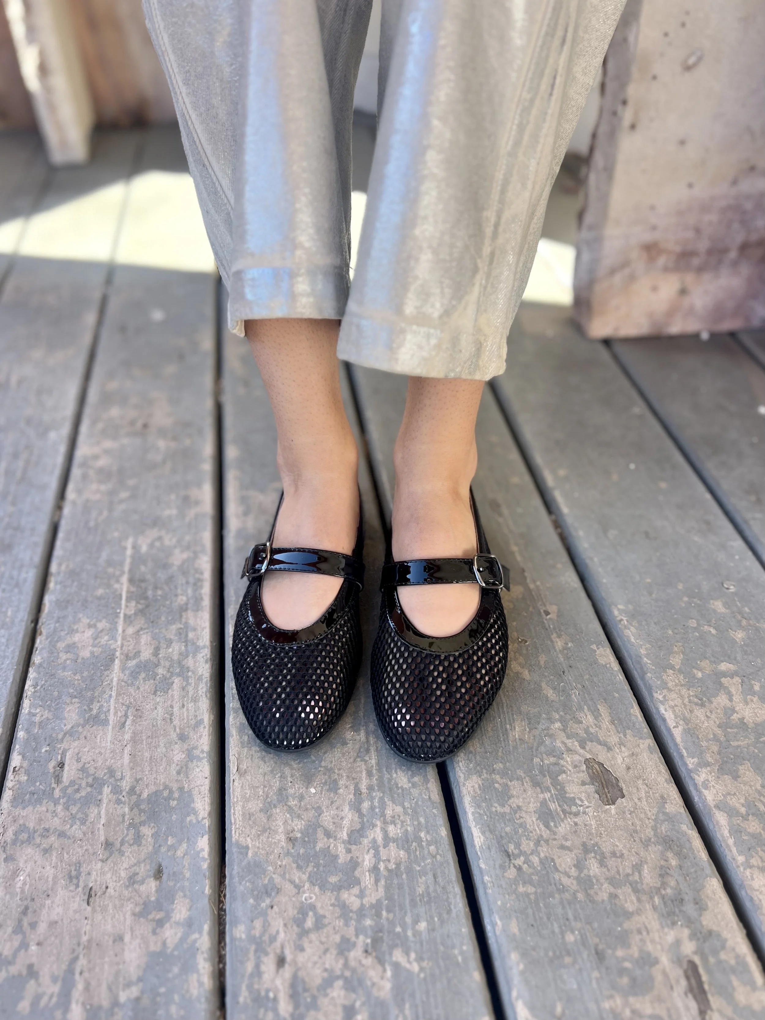 All Black Amazing Jane Mesh Flat / My Saving Grace