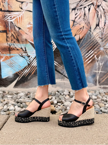 ateliers nina black / my saving grace