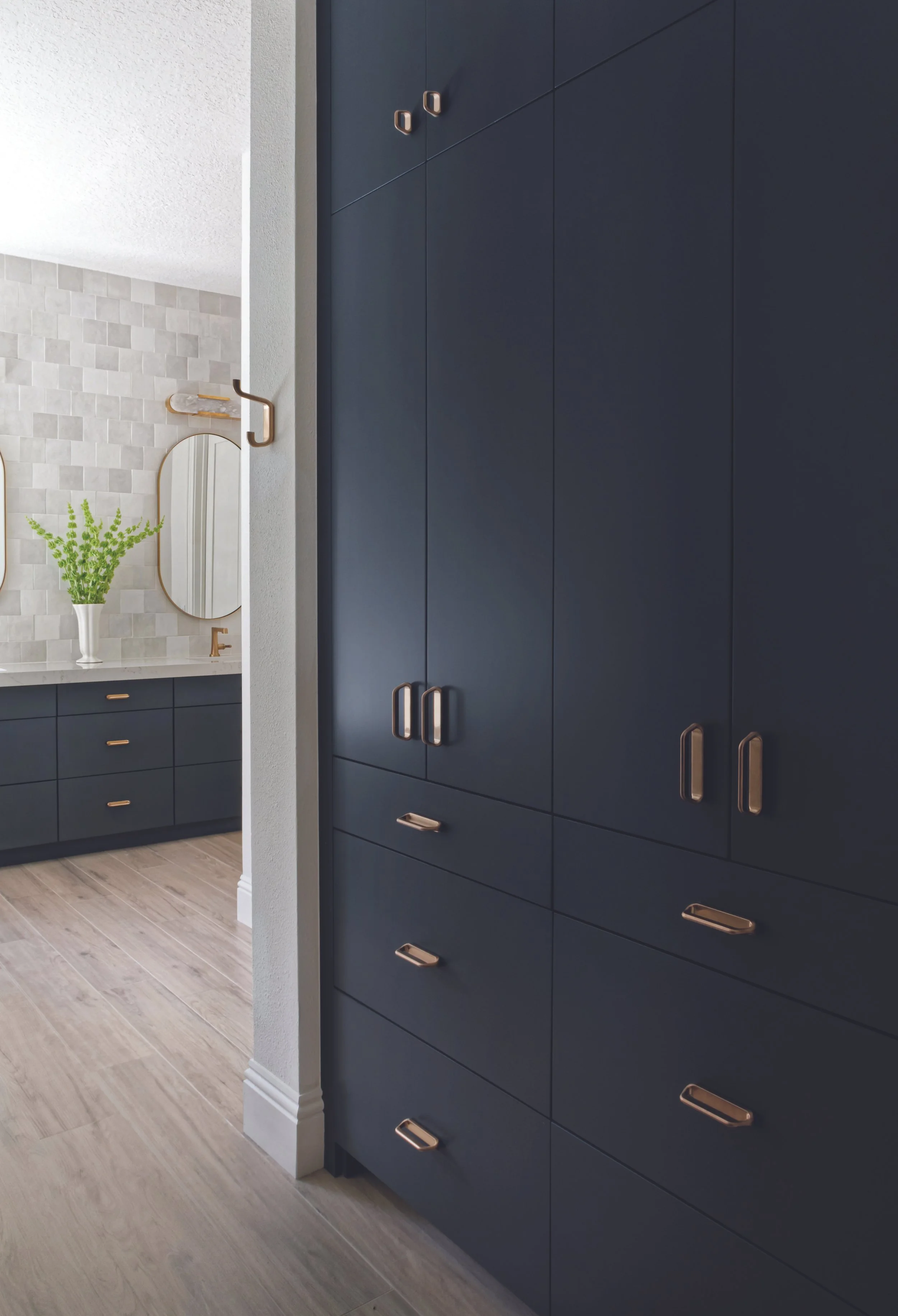 SB_GlenlakePlace_MasterBath10_CMYK.jpg