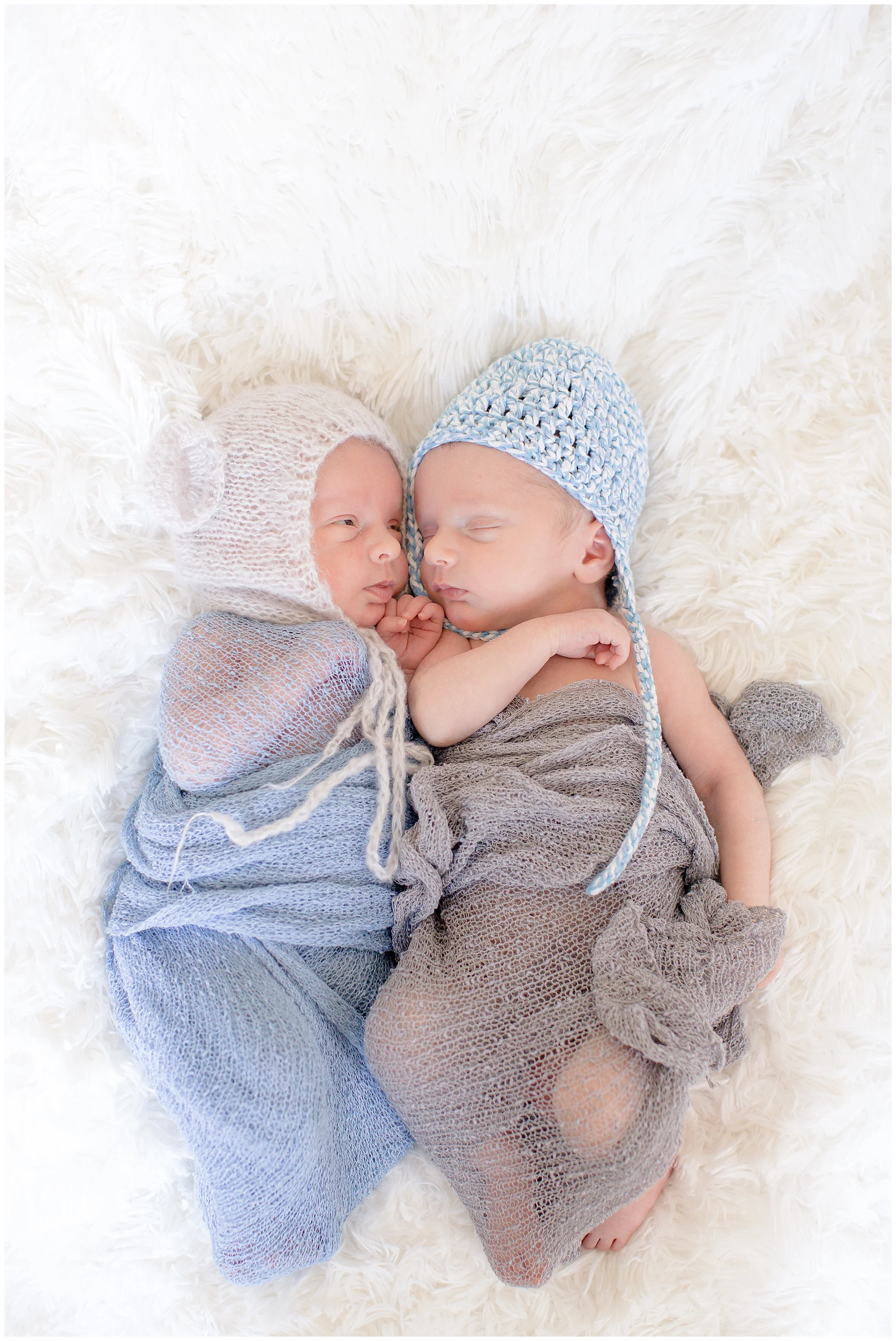 newbornsession_twins_0012.jpg