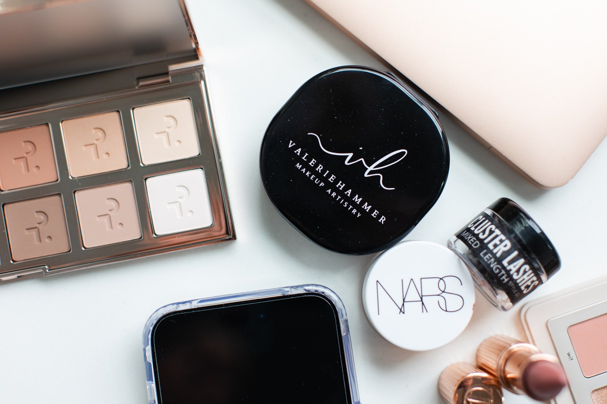 Your brand deserves visuals as bold as your goals. Let&rsquo;s capture the heart of what makes your business unique.

[Brand photo for @mizchynuhdoll ]

#BrandPhotography #SmallBusinessLove #VisualMarketing #SilverSpringPhotographer