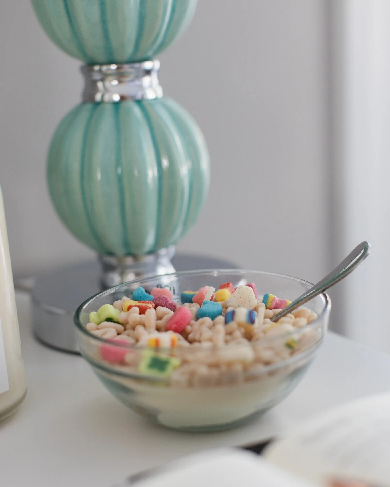 Is that a delicious bowl of Lucky Charms on your desk??

NOPE.  That would be a candle! 
What?? 
Yes, definitely the coolest gift. 

Thank you @ollieandkami !! 

(and now I'm hungry for Lucky Charms....💫🌈💟🍀)

#favoritecereal #itsacandle #coolestg