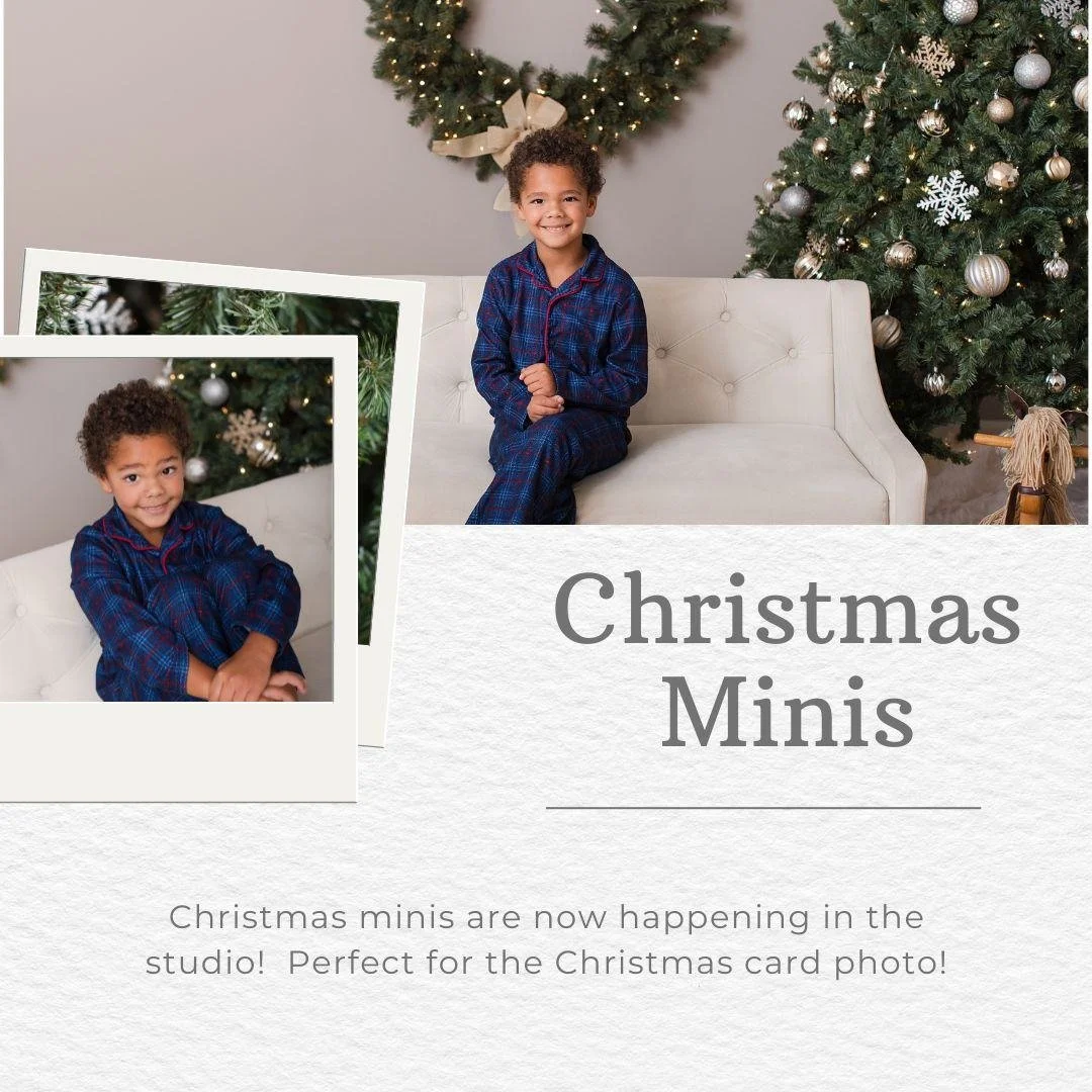 🎄✨ Christmas Minis are here! ✨🎄

Confession: this &ldquo;test shot&rdquo; is my 5-year-old&hellip; and let&rsquo;s just say, he didn&rsquo;t exactly volunteer..... Like every other kid on the planet, he had to be bribed with a special treat to sit 