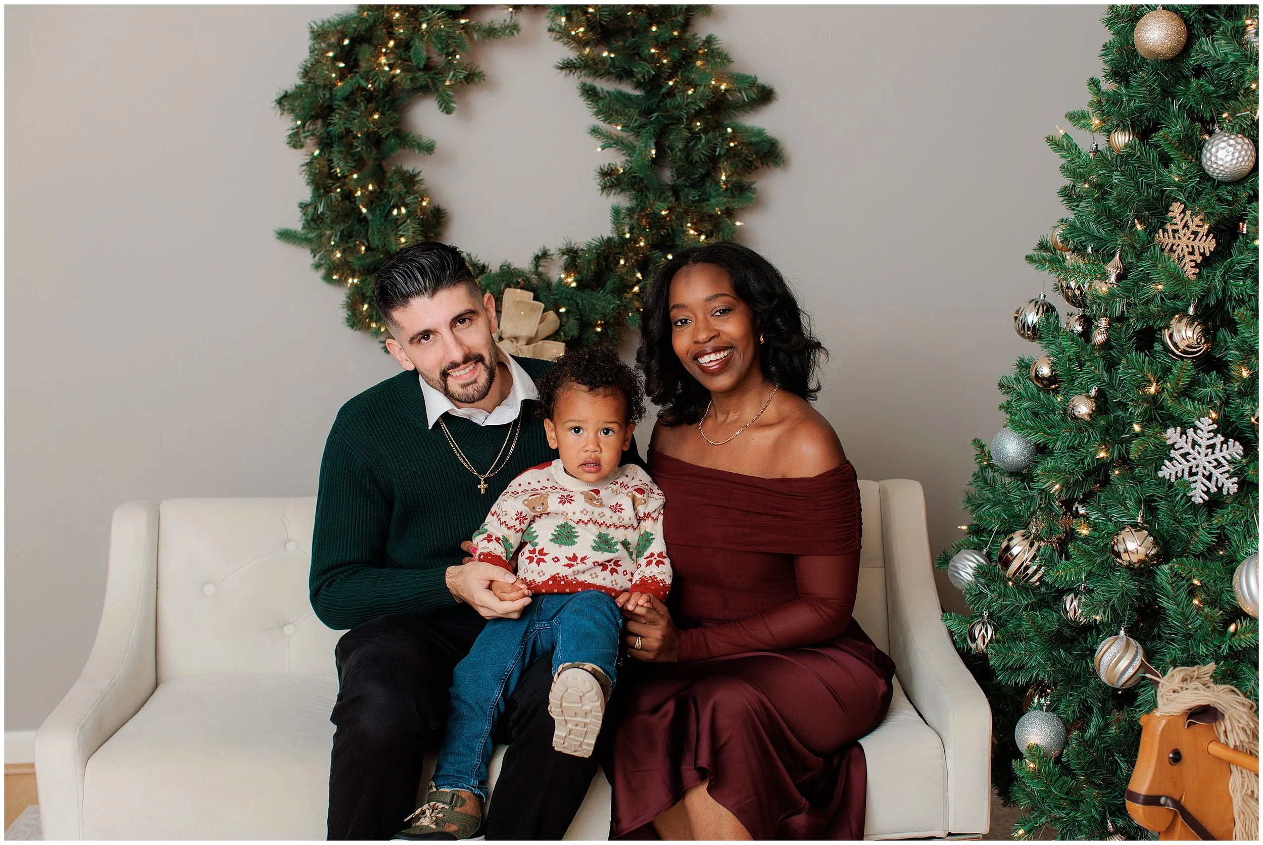 Neighbours-Christmas-mini-family-studio_0003.jpg