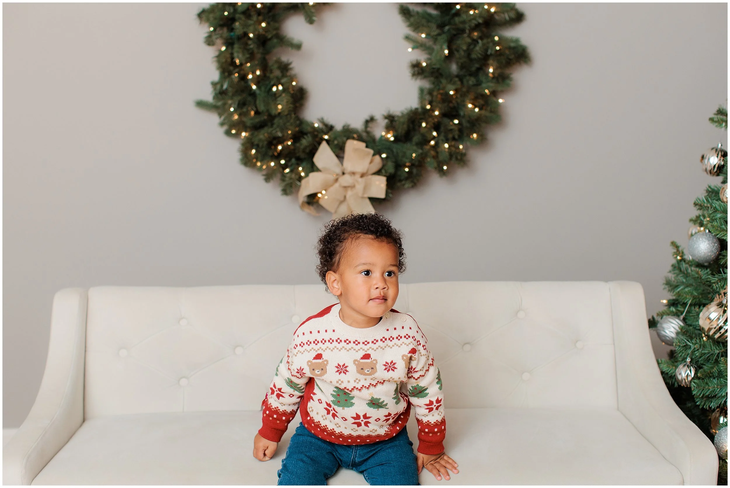 Neighbours-Christmas-mini-family-studio_0009.jpg