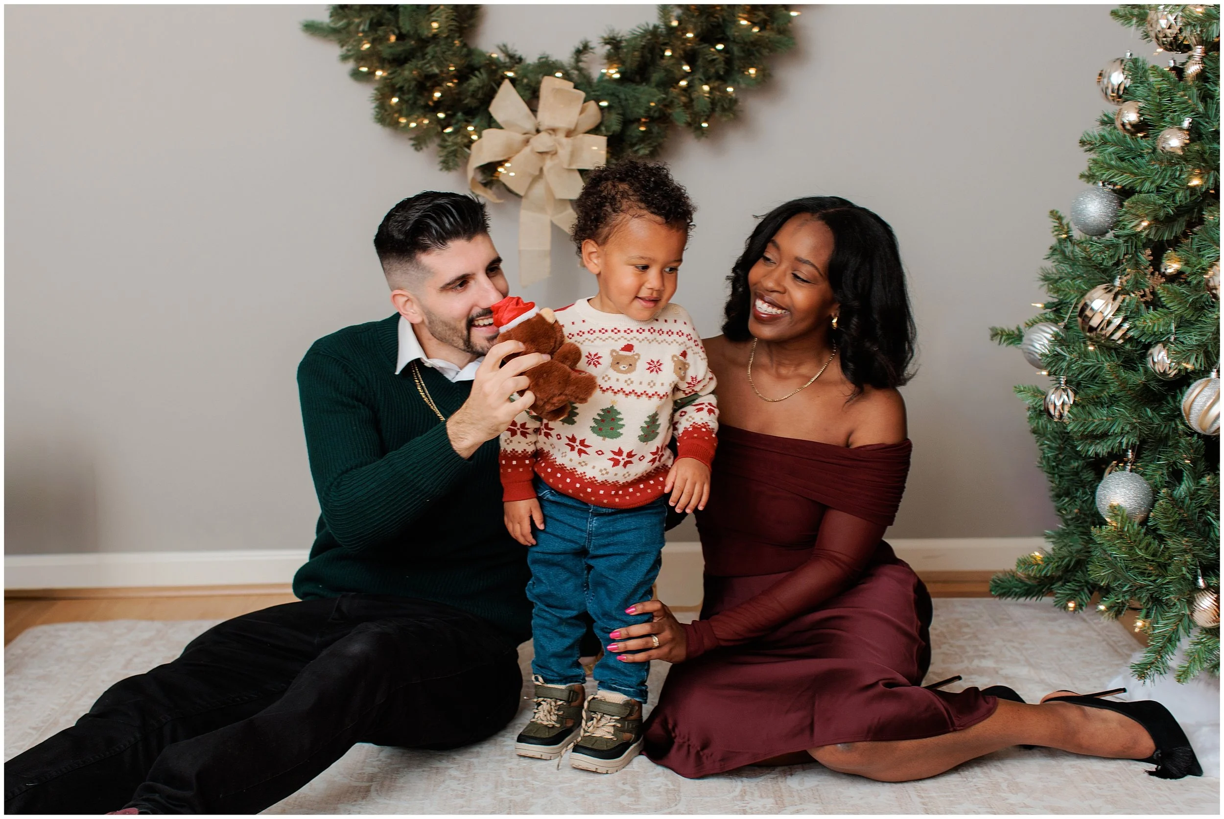 Neighbours-Christmas-mini-family-studio_0013.jpg