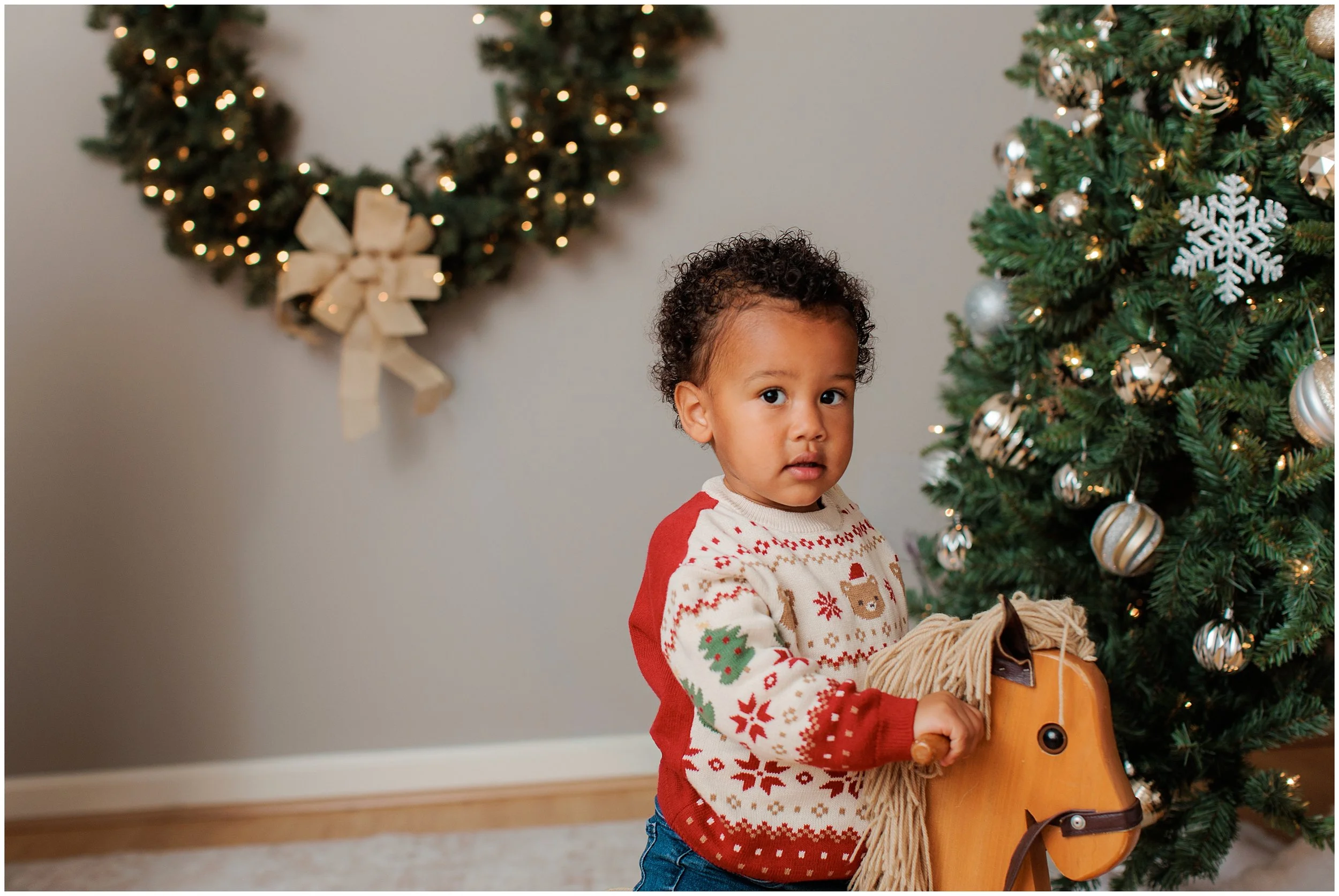 Neighbours-Christmas-mini-family-studio_0017.jpg
