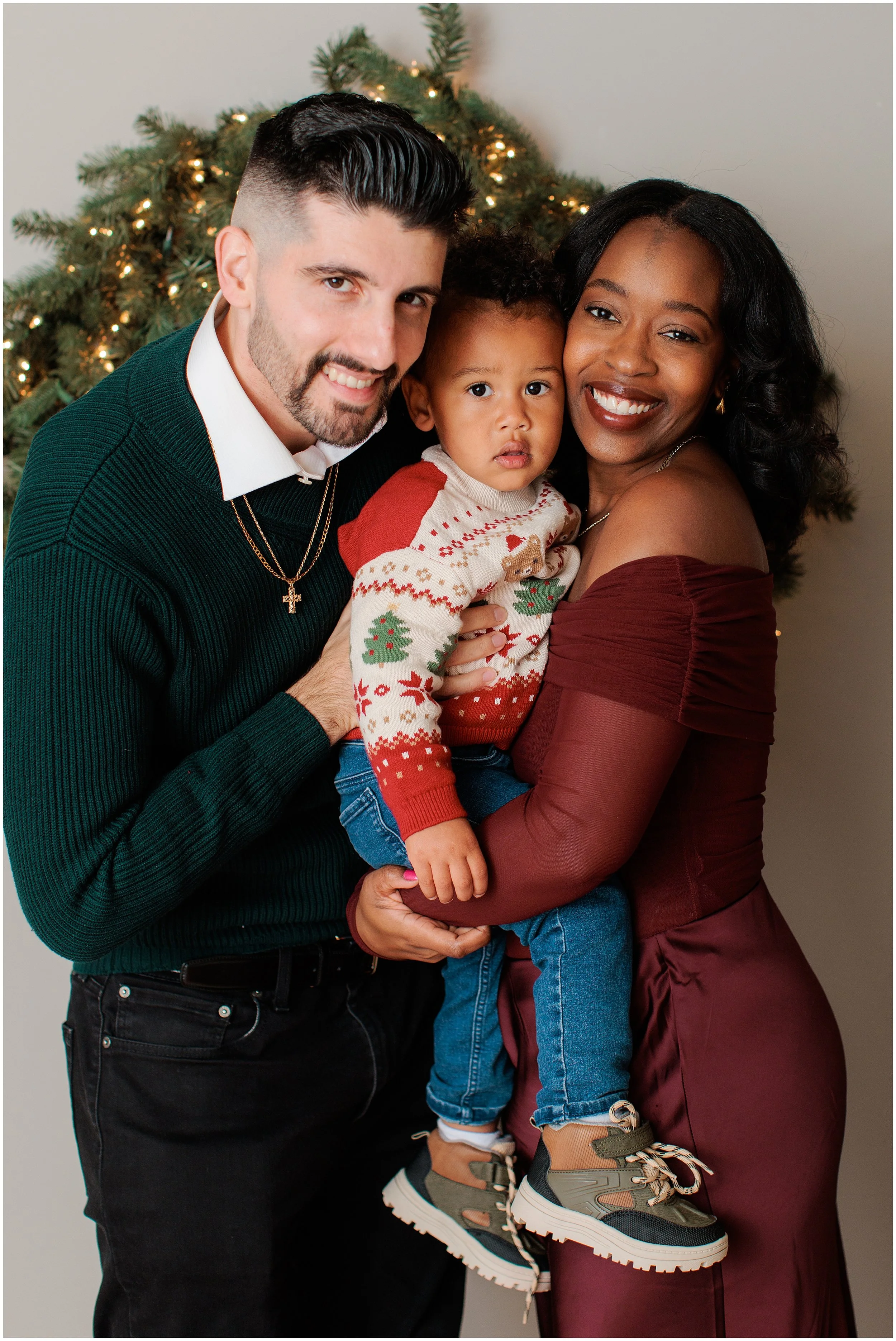 Neighbours-Christmas-mini-family-studio_0020.jpg
