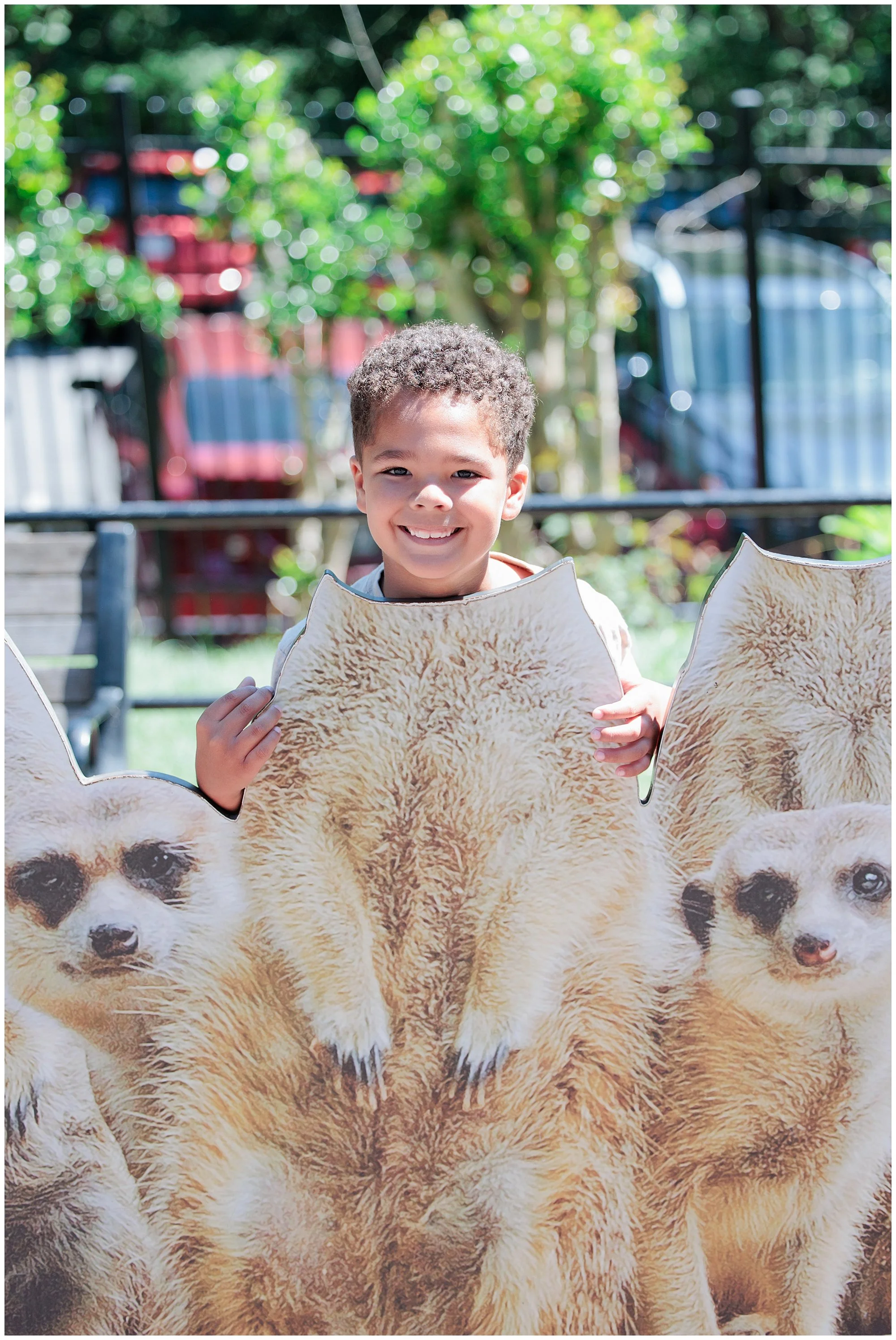  child smiling at Washington DC National zoo 