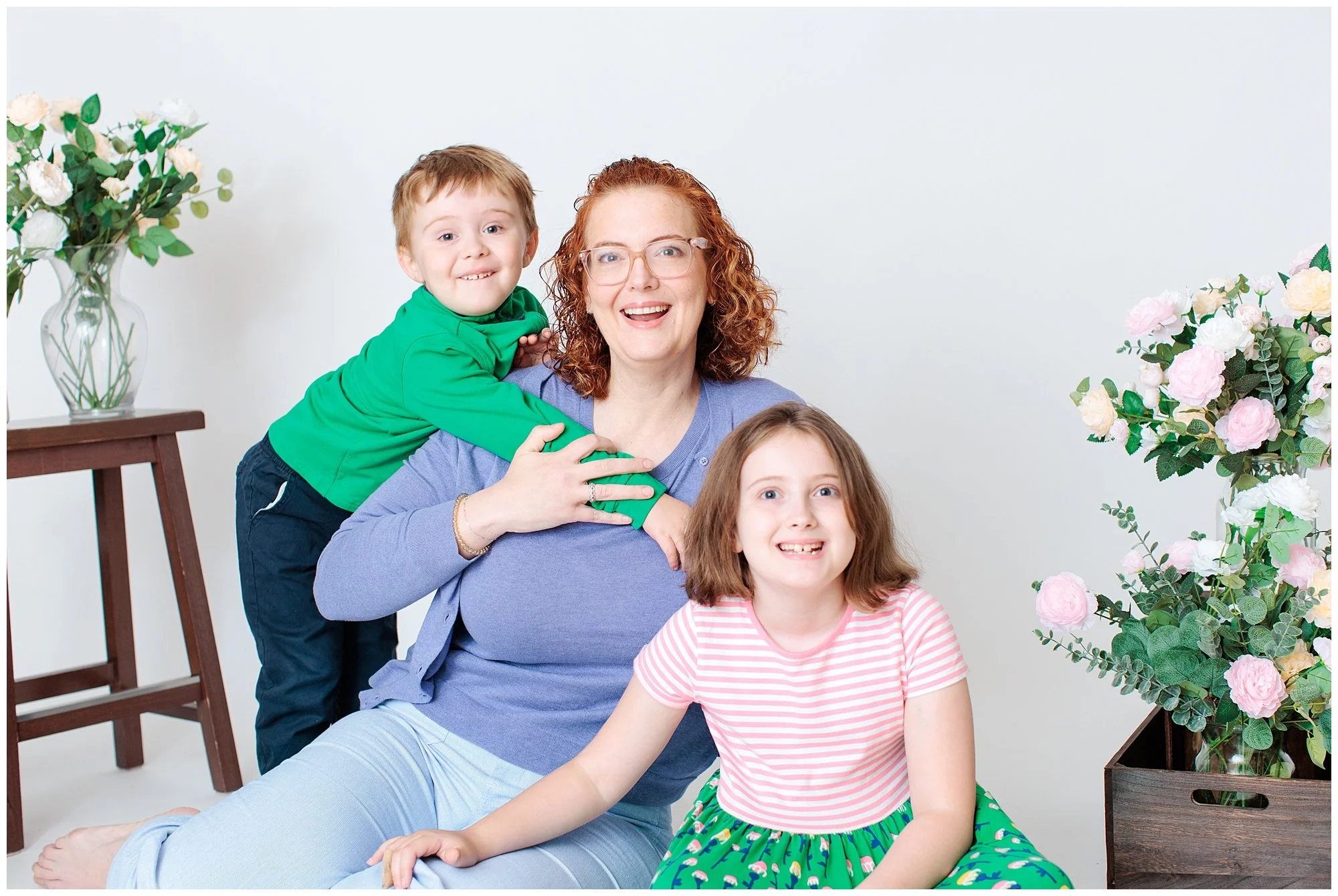 mom with 2 kids in silver spring studio