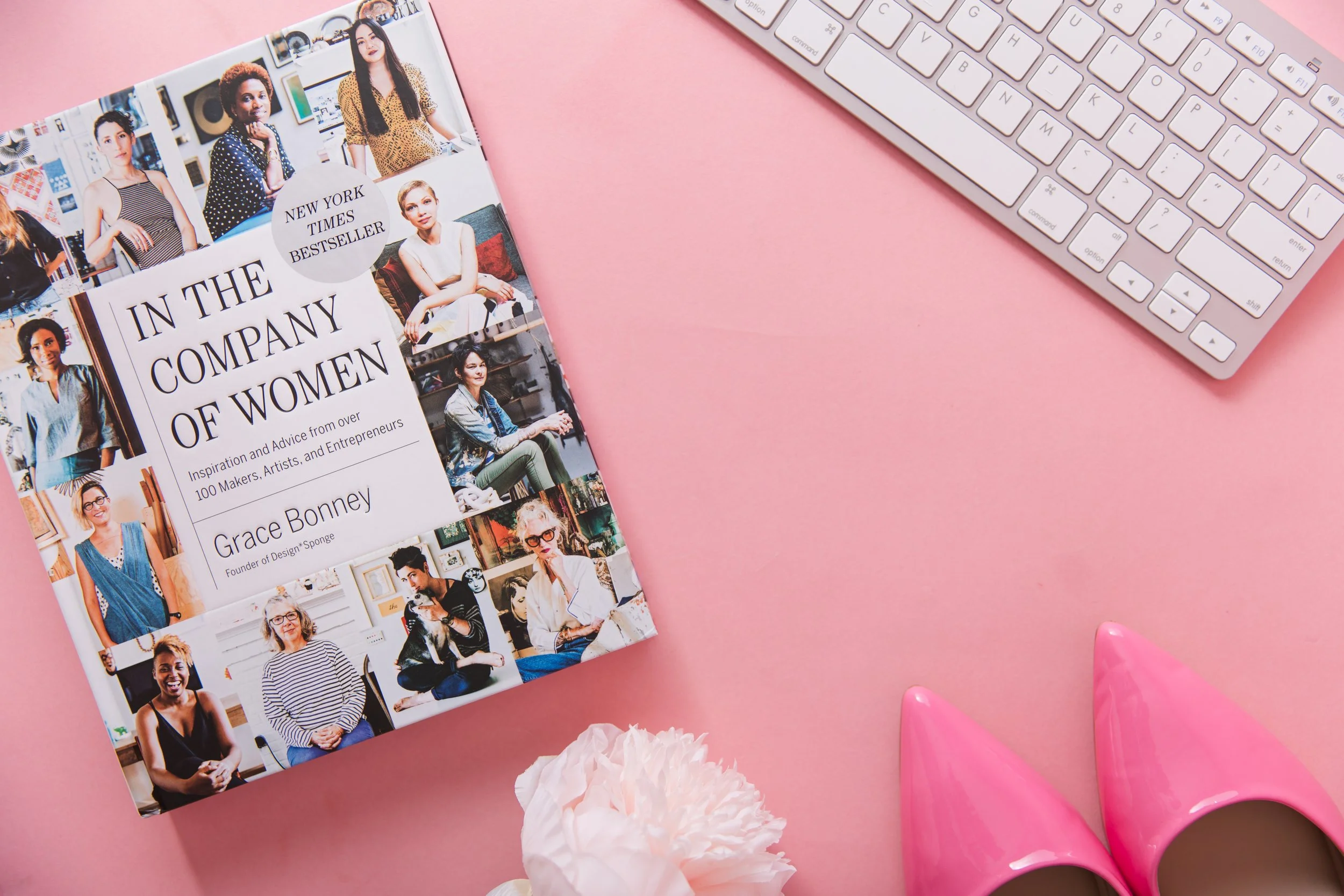 branding photo layflat for Ladies Level Up business