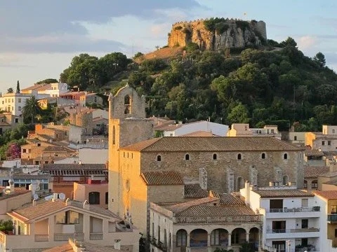 Costa Brava, Spain is in the works! Save the date and tell us you&rsquo;re coming! We&rsquo;ll announce the details in January and for two weeks you&rsquo;ll be able to save 500&euro;&hellip; but only if you&rsquo;re on our VIP list! Comment below an