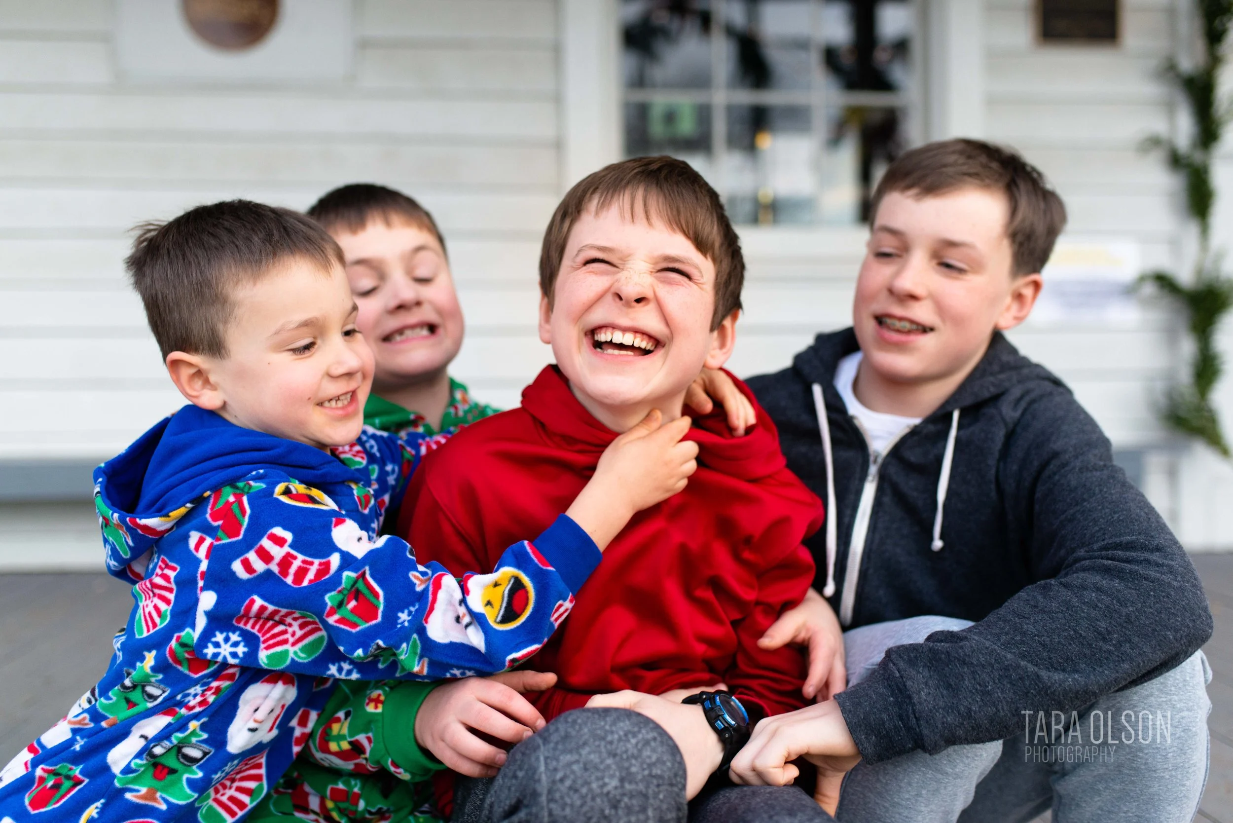 Olson-Family-Christmas-Mini-2018-4928.jpg