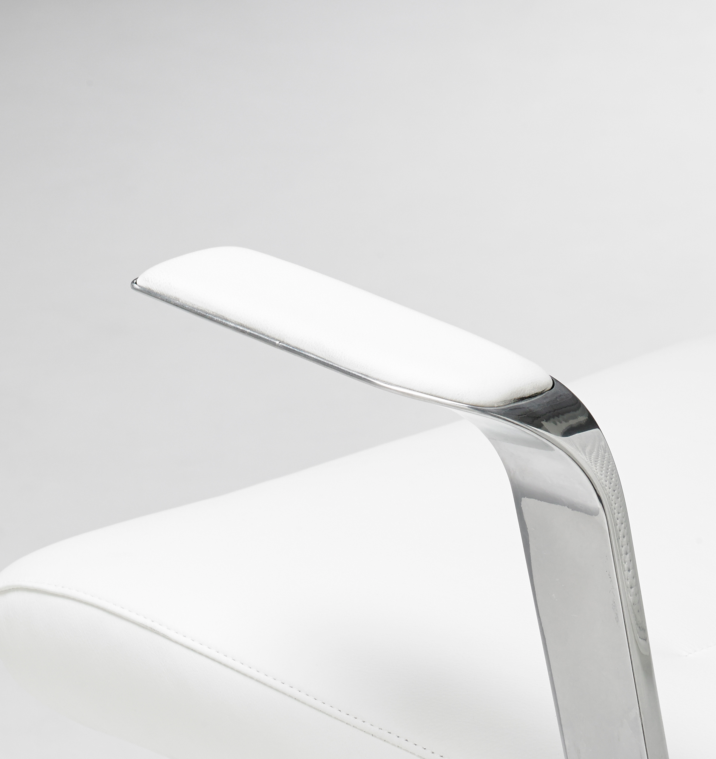 alta chair bernhardt cory grosser + associates