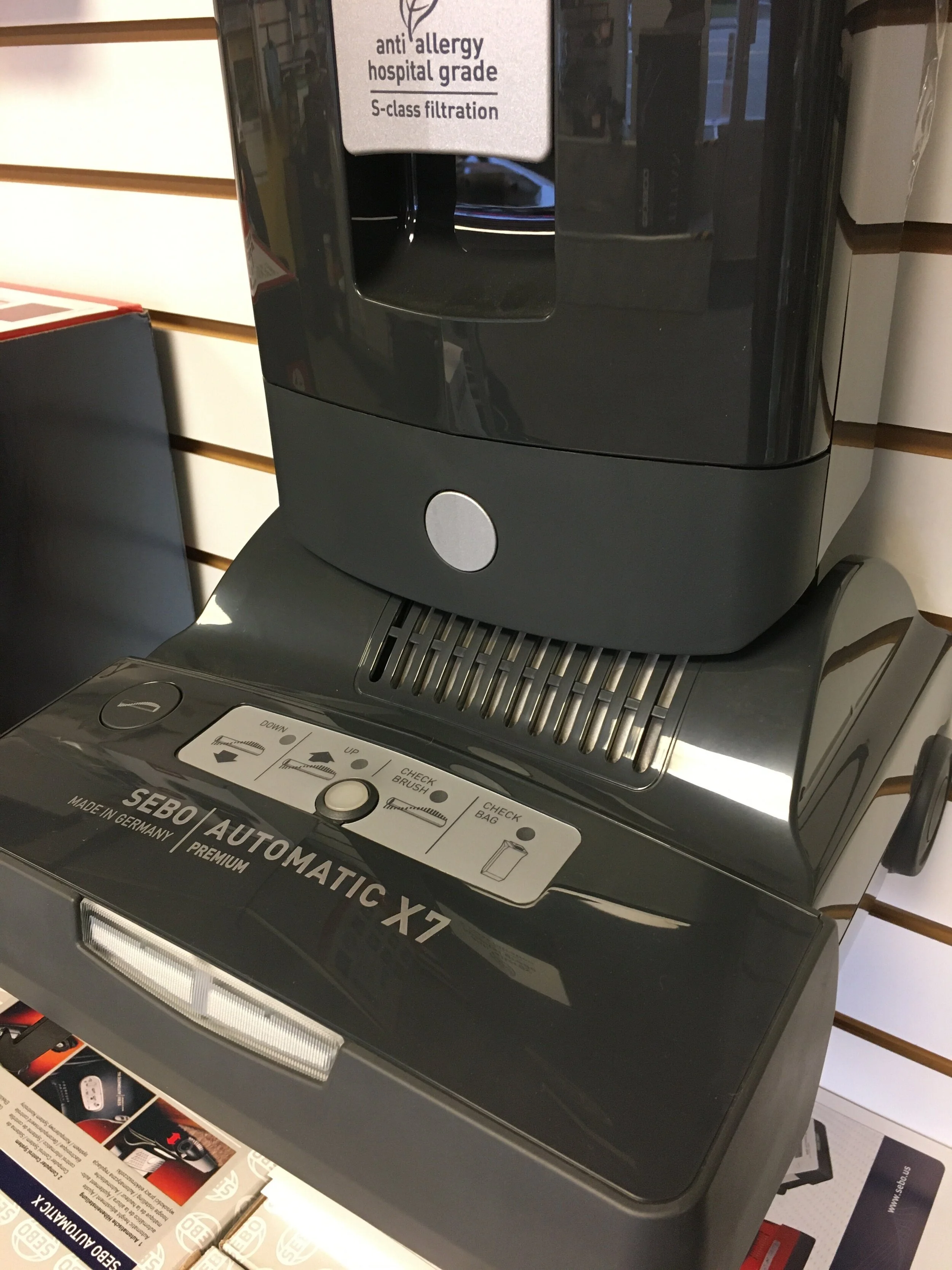 SEBO Vacuums vs Oreck Vacuums: Which is Better?