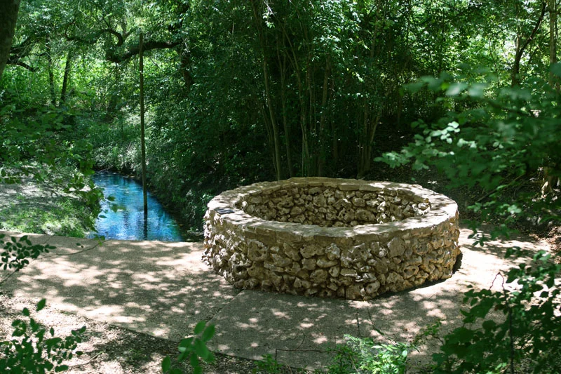 bluehole.jpg