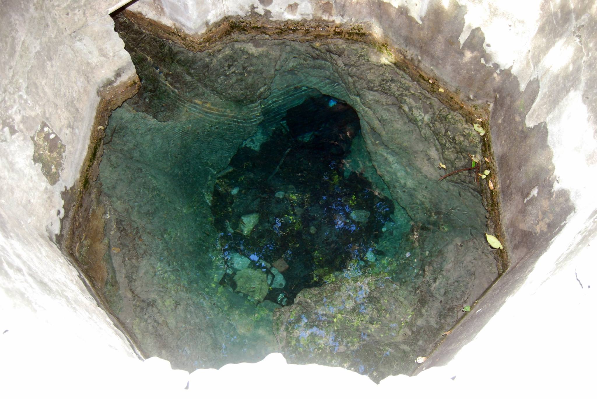 HIW Blue Hole 2.jpg