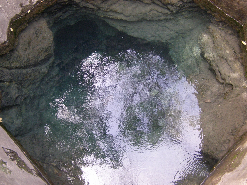 HIW nature gallery_Blue Hole 2.jpg